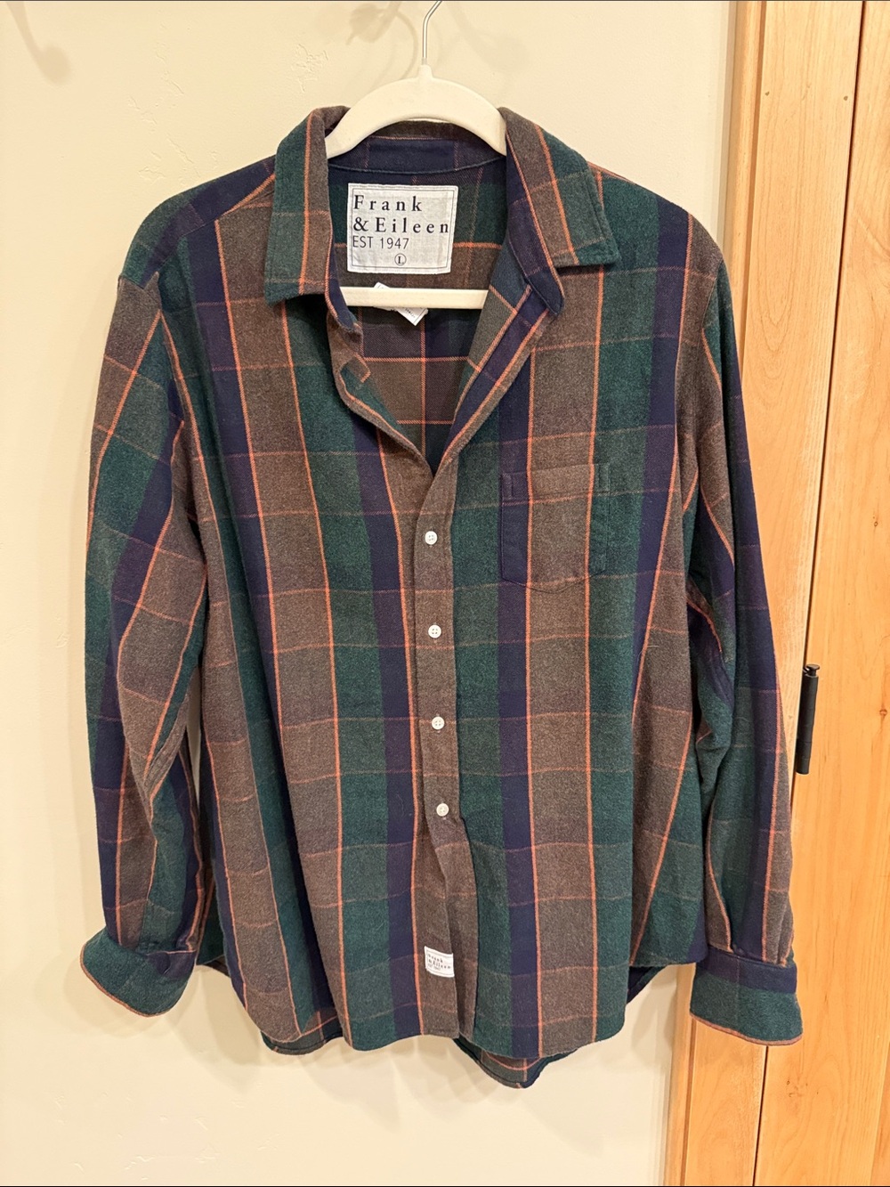 Frank & Eileen Women’s Eileen Flannel Dark Green & Navy Plaid Button-Down Shirt